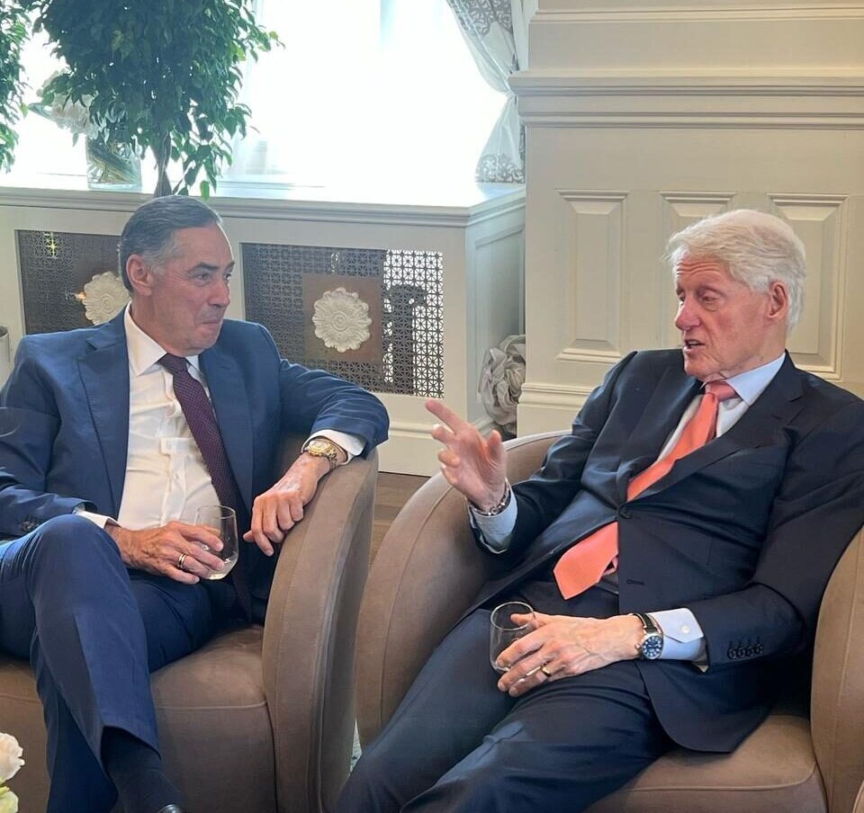Presidente do STF se encontra com ex-presidente dos EUA Bill Clinton
